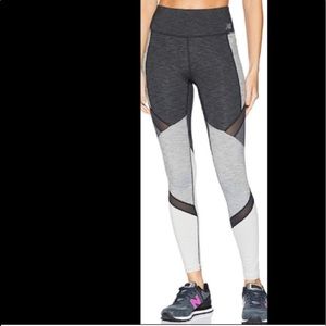 New Balance pocketed leggings size small
